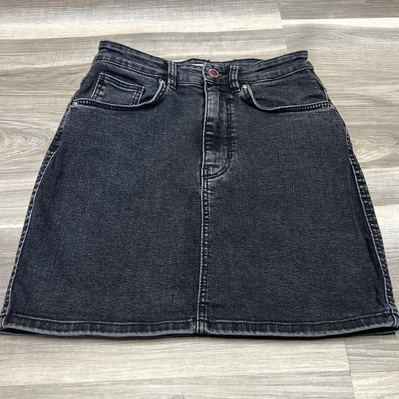 Zara  black denim skirt size small - Picture 3 of 7